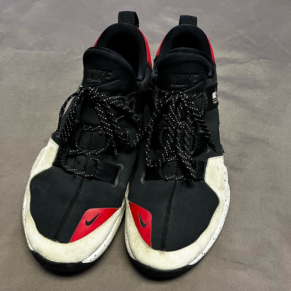 Nike Tech Trainer Black/University Red Sneaker Shoes - Men's 11 - Picture 2 of 2